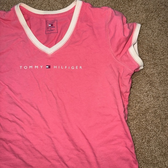 Tommy Hilfiger Tee - Picture 2 of 4